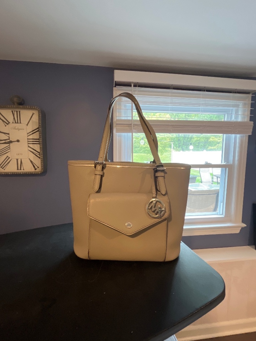 Michael kors tote